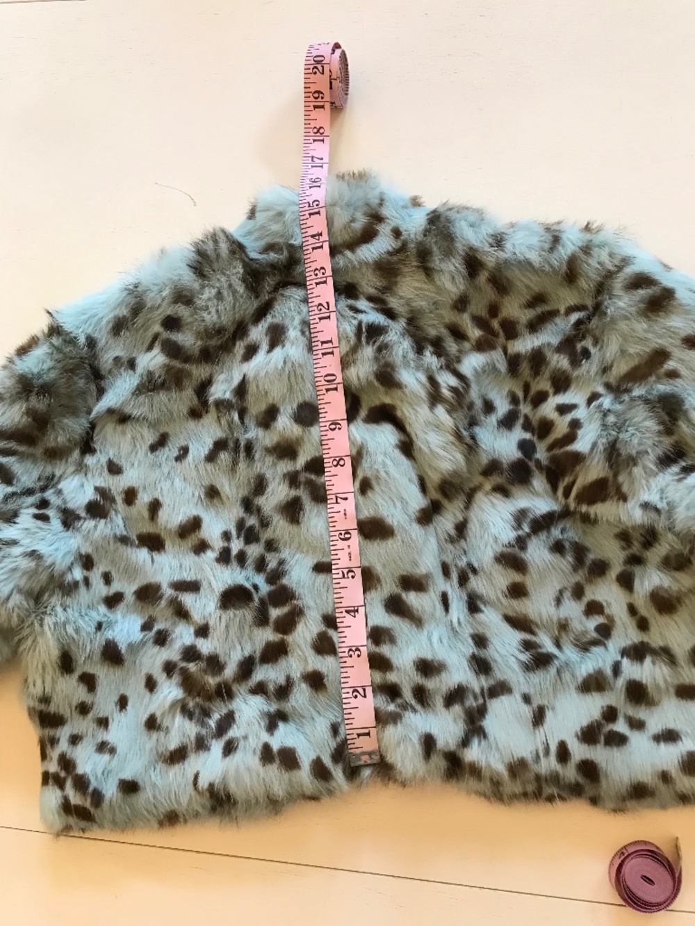 Y2K MAJOR STATEMENT REVUE SEAFOAM & CHOCOLATE BROWN SPOT CROP RABBIT FUR - Picture 12 of 13